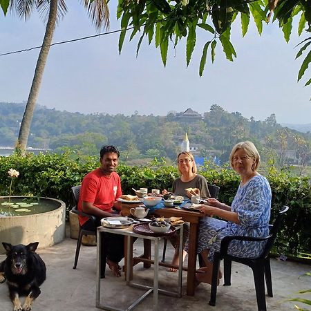 The Traveller Kandy Dış mekan fotoğraf